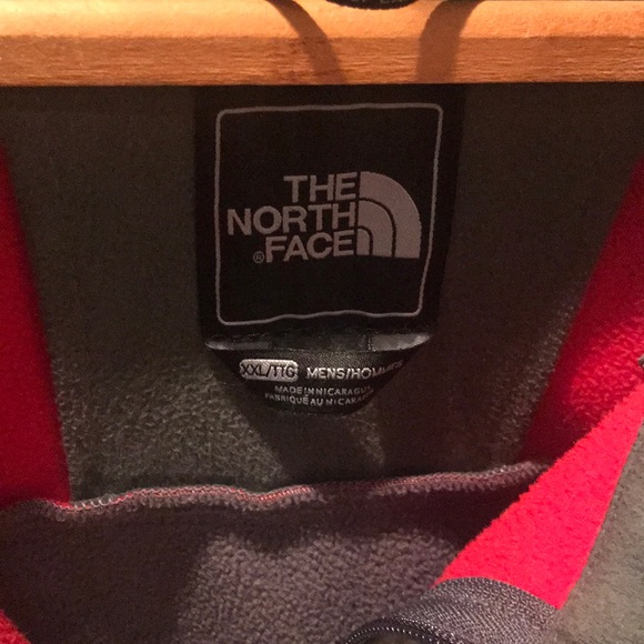 The North Face: Atomic jacket - Picture 2 of 4